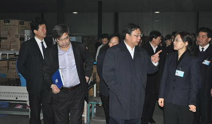 国家药监局孙咸泽副局长莅临UG环球官网物流检查药品电子监管情况